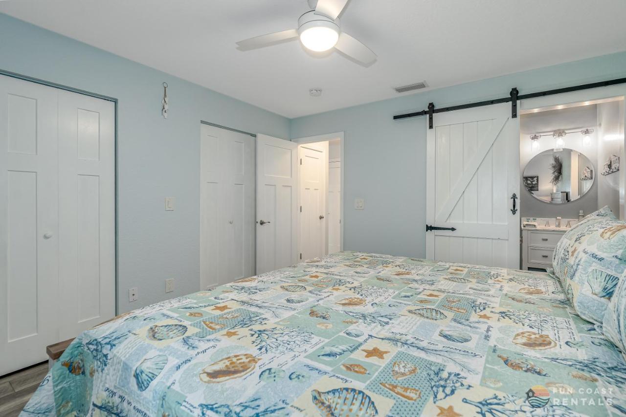 Dog Friendly Home Wprivate Fenced Yard, Garage & Fire Pit Steps To The Beach! 뉴스머나비치 외부 사진